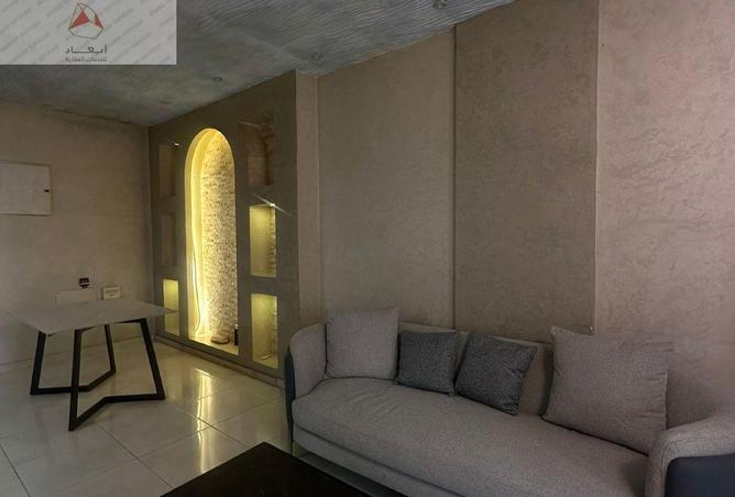 954677 - Property Image 2