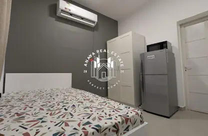 شقة - 1 حمام للايجار في شارع عنيزة - الحي الدبلوماسي - الدوحة