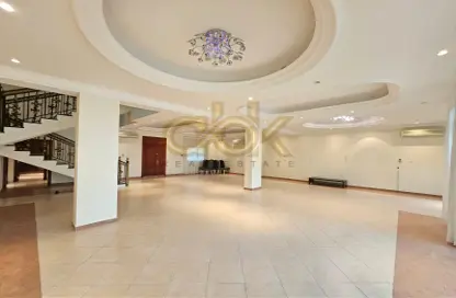 فيلا - 4 غرف نوم - 5 حمامات للايجار في فلل واست باي لاغون - وست باي لاجون - بحيرة وست لاجون - الدوحة