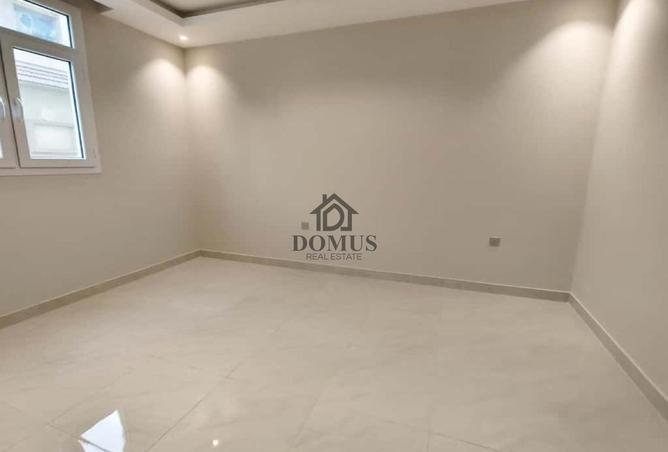 987481 - Property Image 2