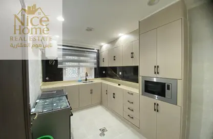 Apartment - 2 Bedrooms - 2 Bathrooms for rent in Old Al Ghanim - Al Ghanim - Doha