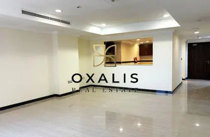 Apartment - 1 Bedroom - 2 Bathrooms for rent in East Porto Drive - Porto Arabia - The Pearl Island - Doha