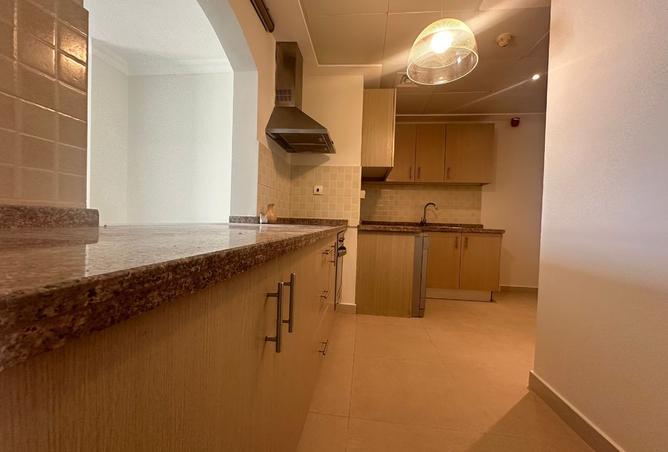 955806 - Property Image 3