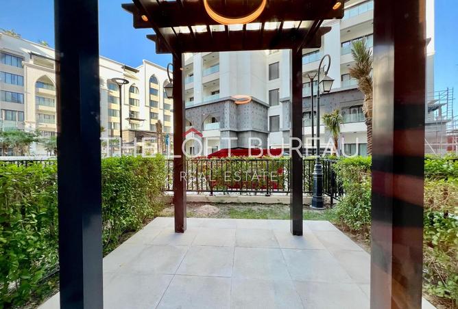 958456 - Property Image 2