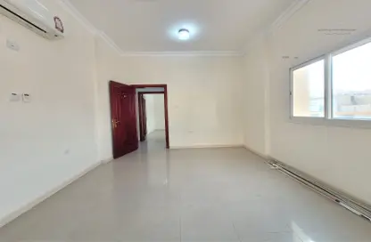 Apartment - 2 Bedrooms - 2 Bathrooms for rent in Al Mansoura - Doha