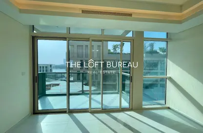 Apartment - 1 Bedroom - 2 Bathrooms for rent in Gewan Island - The Pearl Island - Doha