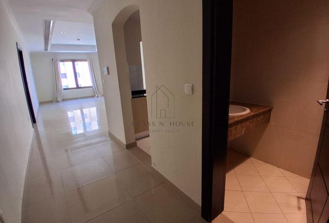 962044 - Property Image 3