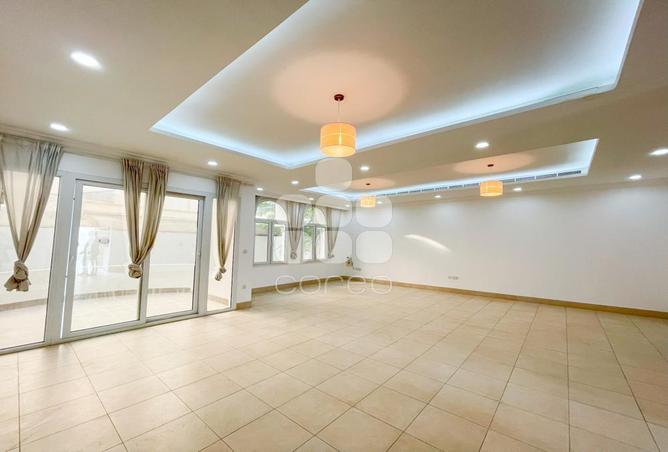 927952 - Property Image 2