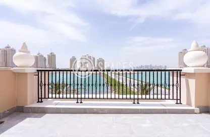 Terrace image for: Townhouse - 1 Bedroom - 2 Bathrooms for rent in Viva West - Viva Bahriyah - The Pearl Island - Doha, Image 1