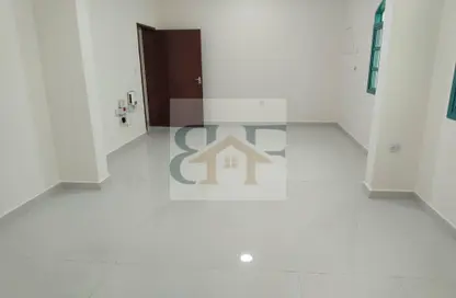Apartment - 3 Bedrooms - 3 Bathrooms for rent in Al Mansoura - Al Mansoura - Doha