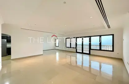 Apartment - 2 Bedrooms - 3 Bathrooms for rent in East Porto Drive - Porto Arabia - The Pearl Island - Doha