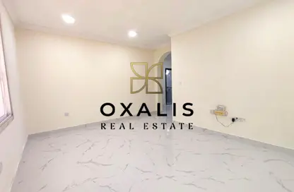 Apartment - 3 Bedrooms - 3 Bathrooms for rent in Anas Street - Fereej Bin Mahmoud North - Fereej Bin Mahmoud - Doha