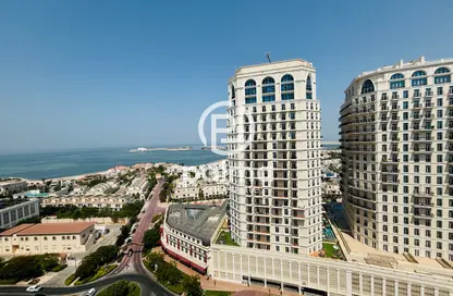 شقة - 2 غرف نوم - 3 حمامات للايجار في فيفا غرب - فيفا بحرية - جزيرة اللؤلؤة - الدوحة