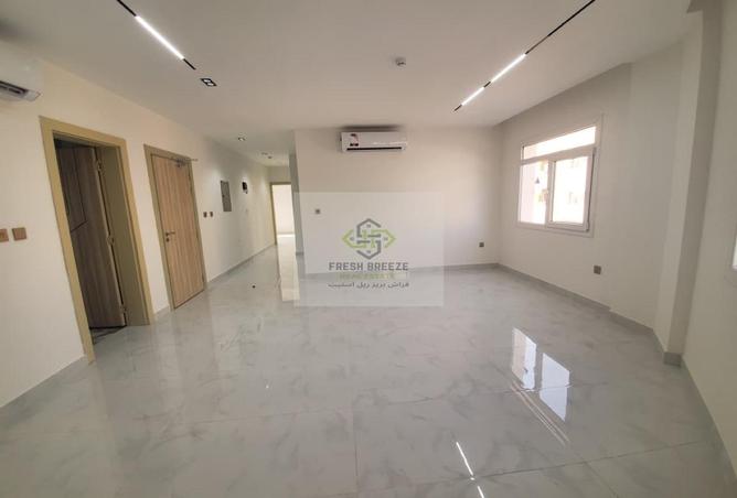 964083 - Property Image 2