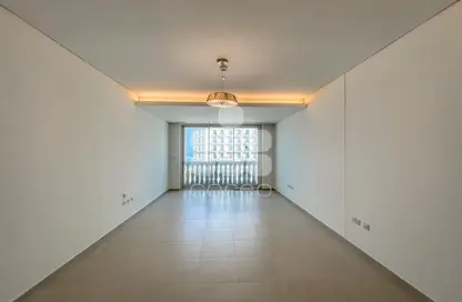 Apartment - 2 Bedrooms - 3 Bathrooms for rent in Viva East - Viva Bahriyah - The Pearl Island - Doha