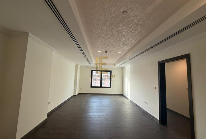 886823 - Property Image 2