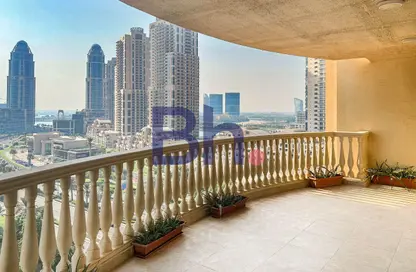 Apartment - 3 Bedrooms - 4 Bathrooms for sale in West Porto Drive - Porto Arabia - The Pearl Island - Doha