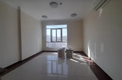 شقة - 2 غرف نوم - 2 حمامات للايجار في سومرست أل منصور - المنصورة - الدوحة