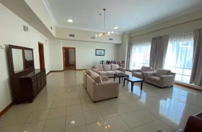 Apartment - 2 Bedrooms - 3 Bathrooms for rent in West Bay - West Bay - Doha