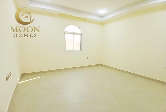 982368 - Property Image 3