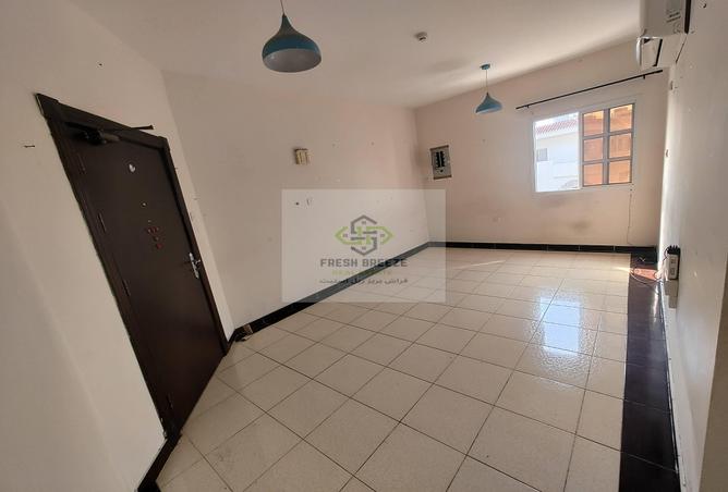 983481 - Property Main Image