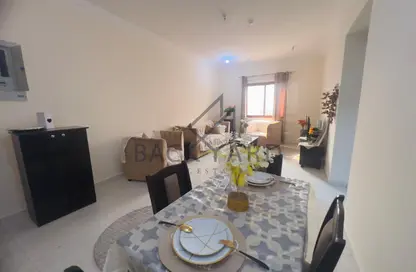 شقة - 2 غرف نوم - 2 حمامات للايجار في شارع الجزيره - فريج بن محمود الشمالي - فريج بن محمود - الدوحة