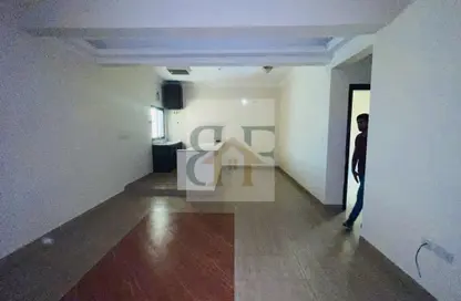 Apartment - 2 Bedrooms - 2 Bathrooms for rent in Al Muntazah Street - Al Muntazah - Doha