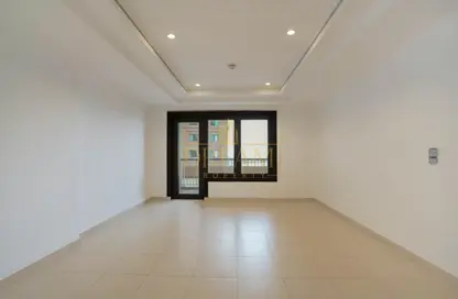 Apartment - 1 Bedroom - 2 Bathrooms for rent in Porto Arabia - The Pearl Island - Doha