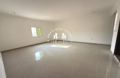 Apartment - 2 Bedrooms - 2 Bathrooms for rent in Madinat Khalifa - Doha