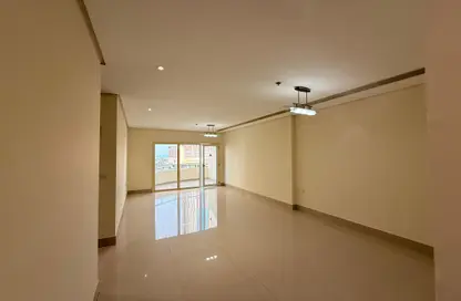 شقة - 2 غرف نوم - 2 حمامات للايجار في مرتفعات مارينا لوسيل - منطقة المارينا - الوسيل