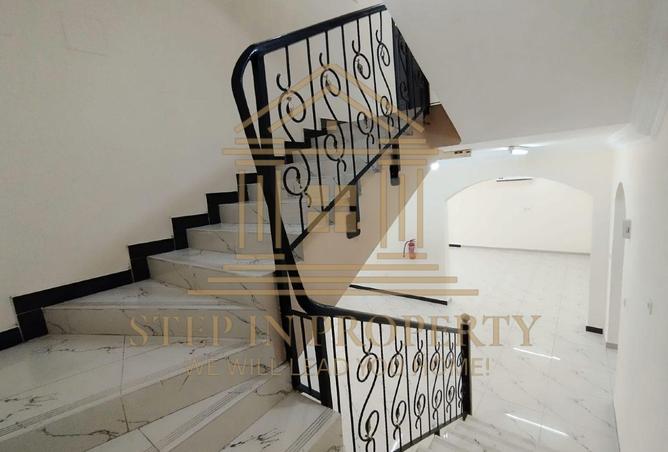 963394 - Property Image 3