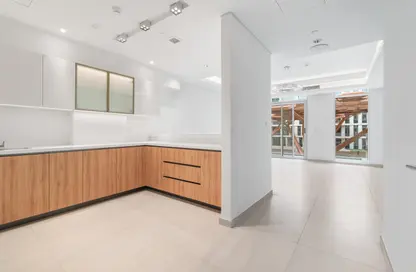 Apartment - 1 Bedroom - 2 Bathrooms for rent in Crystal Residence - Gewan Island - The Pearl Island - Doha