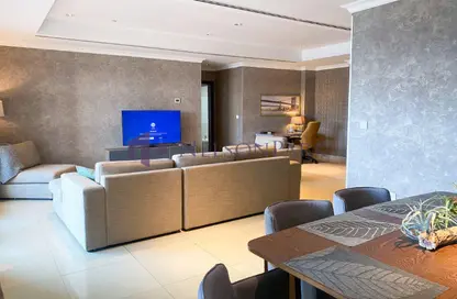 Apartment - 2 Bedrooms - 3 Bathrooms for rent in Tower 14 - Porto Arabia - The Pearl Island - Doha