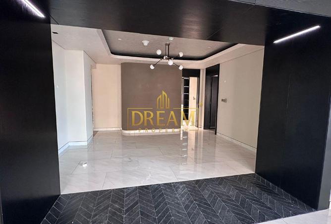 967916 - Property Image 3