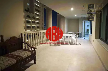 Apartment - 1 Bedroom - 2 Bathrooms for sale in Burj Eleganté - Porto Arabia - The Pearl Island - Doha
