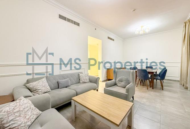 966421 - Property Image 3