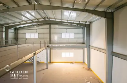 مخزن - استوديو - 3 حمامات للايجار في شارع الصناعية الشرقي - بركة العوامر - الوكرة