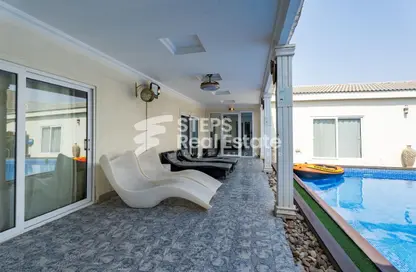 فيلا - 3 غرف نوم - 5 حمامات للبيع في الرويس - الرويس - الشمال