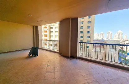 Apartment - 1 Bedroom - 2 Bathrooms for rent in East Porto Drive - Porto Arabia - The Pearl Island - Doha