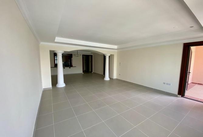 937861 - Property Image 2