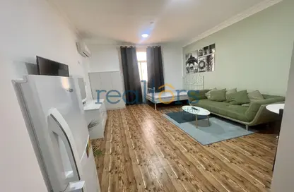 Apartment - Studio - 1 Bathroom for rent in Al Hanaa Street - Al Gharrafa - Doha