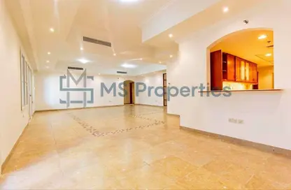 شقة - 3 غرف نوم - 4 حمامات للبيع في طريق بورتو الغربي - بورتو أرابيا - جزيرة اللؤلؤة - الدوحة