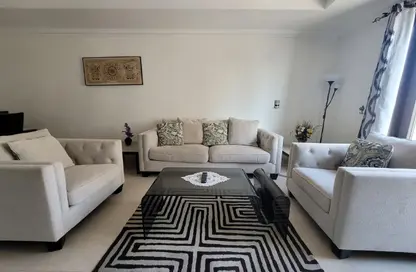 Apartment - 2 Bedrooms - 3 Bathrooms for rent in Porto Arabia - The Pearl Island - Doha