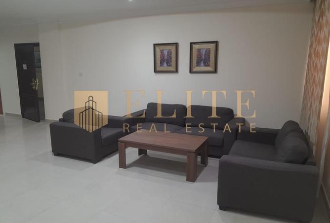 932763 - Property Image 3