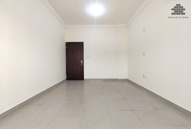 979484 - Property Image 2