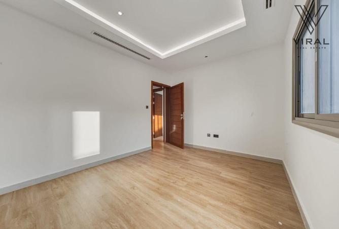 954538 - Property Image 3