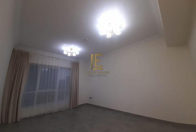 987361 - Property Image 2