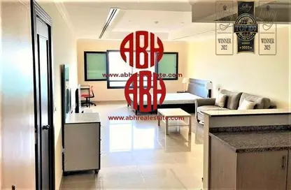 Apartment - 1 Bathroom for rent in Piazza Arabia - Porto Arabia - The Pearl Island - Doha