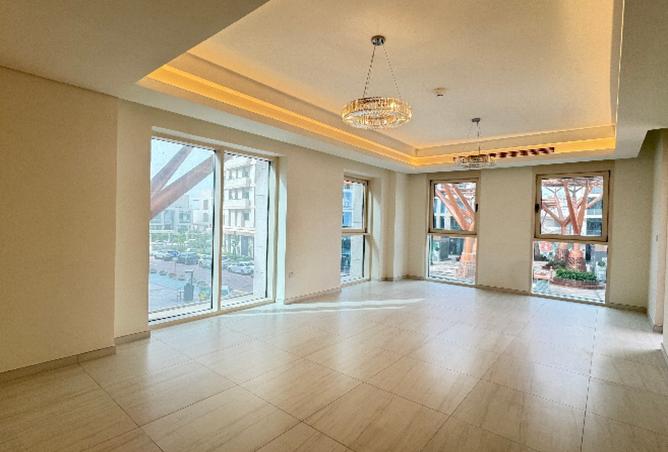 998308 - Property Image 2