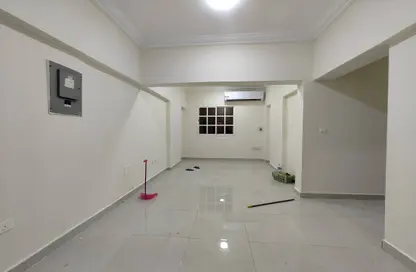Apartment - 3 Bedrooms - 3 Bathrooms for rent in Al Sadd Road - Al Sadd - Doha